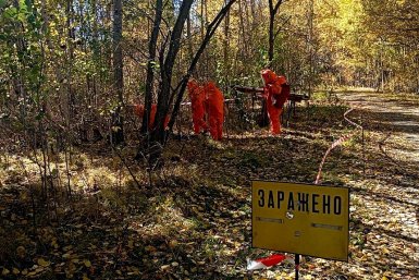 Спасатели отработали ликвидацию химической угрозы на Большом Уссурийском в Хабаровске